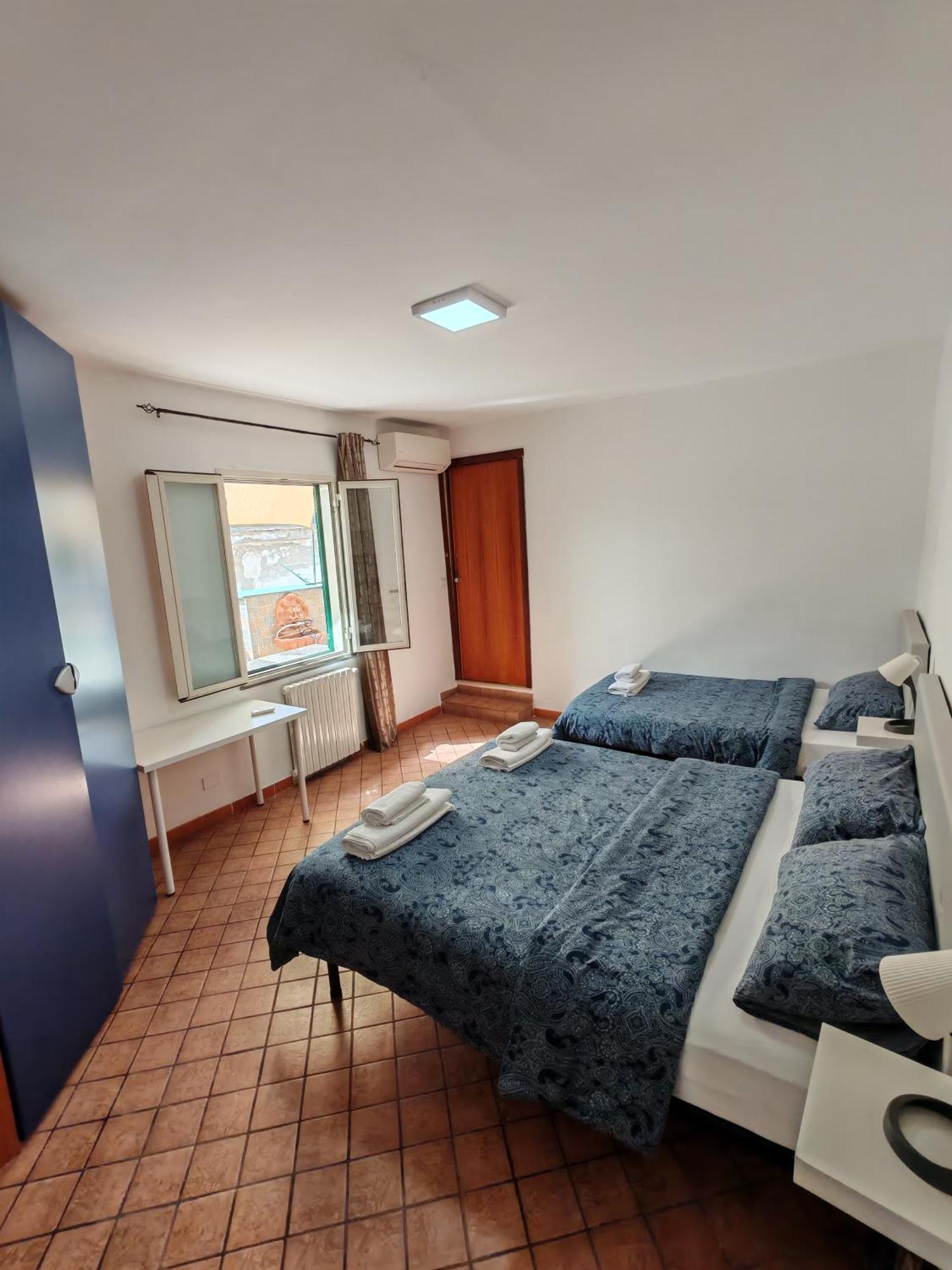 Spaccanapoli House Екстериор снимка