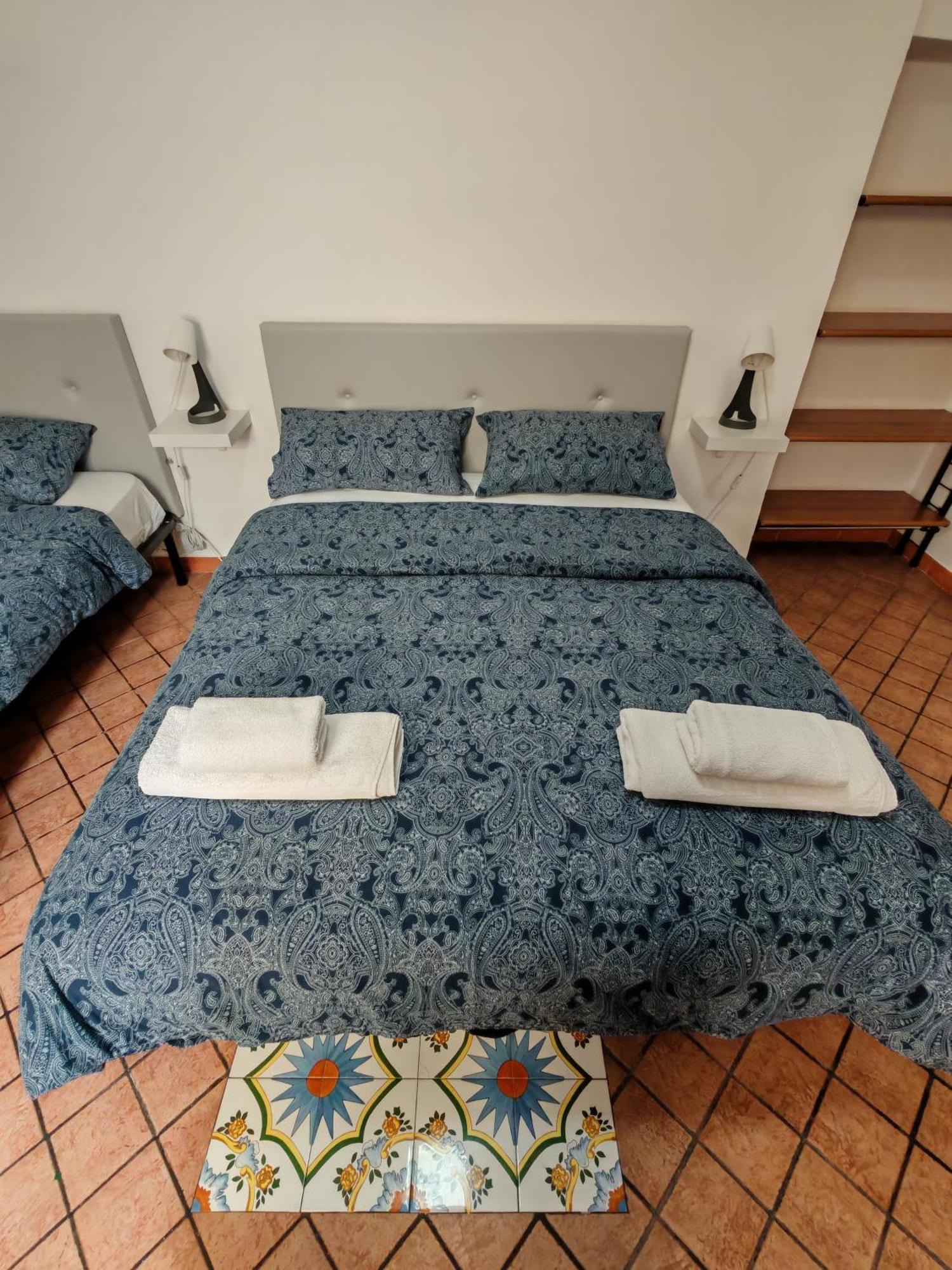 Spaccanapoli House Екстериор снимка