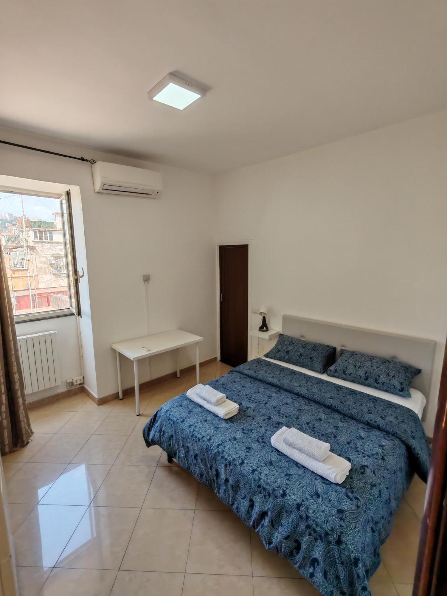 Spaccanapoli House Екстериор снимка